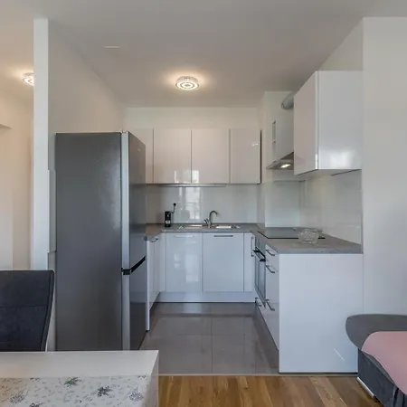 Апартаменти Tadic Спліт